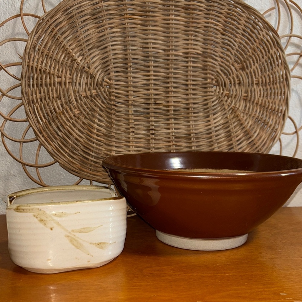 Cream Pottery Napkin Holder with Japanese Suribachi Pottery Bowl